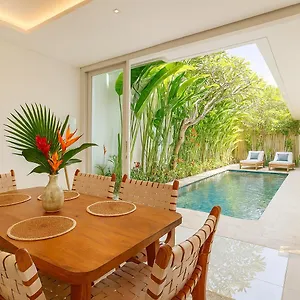 villa-vana.hotelsseminyak.net/