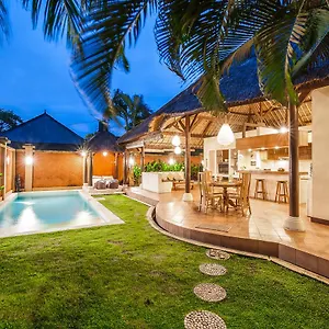 alizee-villa.hotelsseminyak.net/